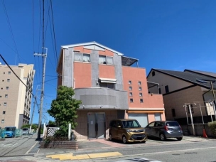 宝塚市中筋2丁目店舗付住宅